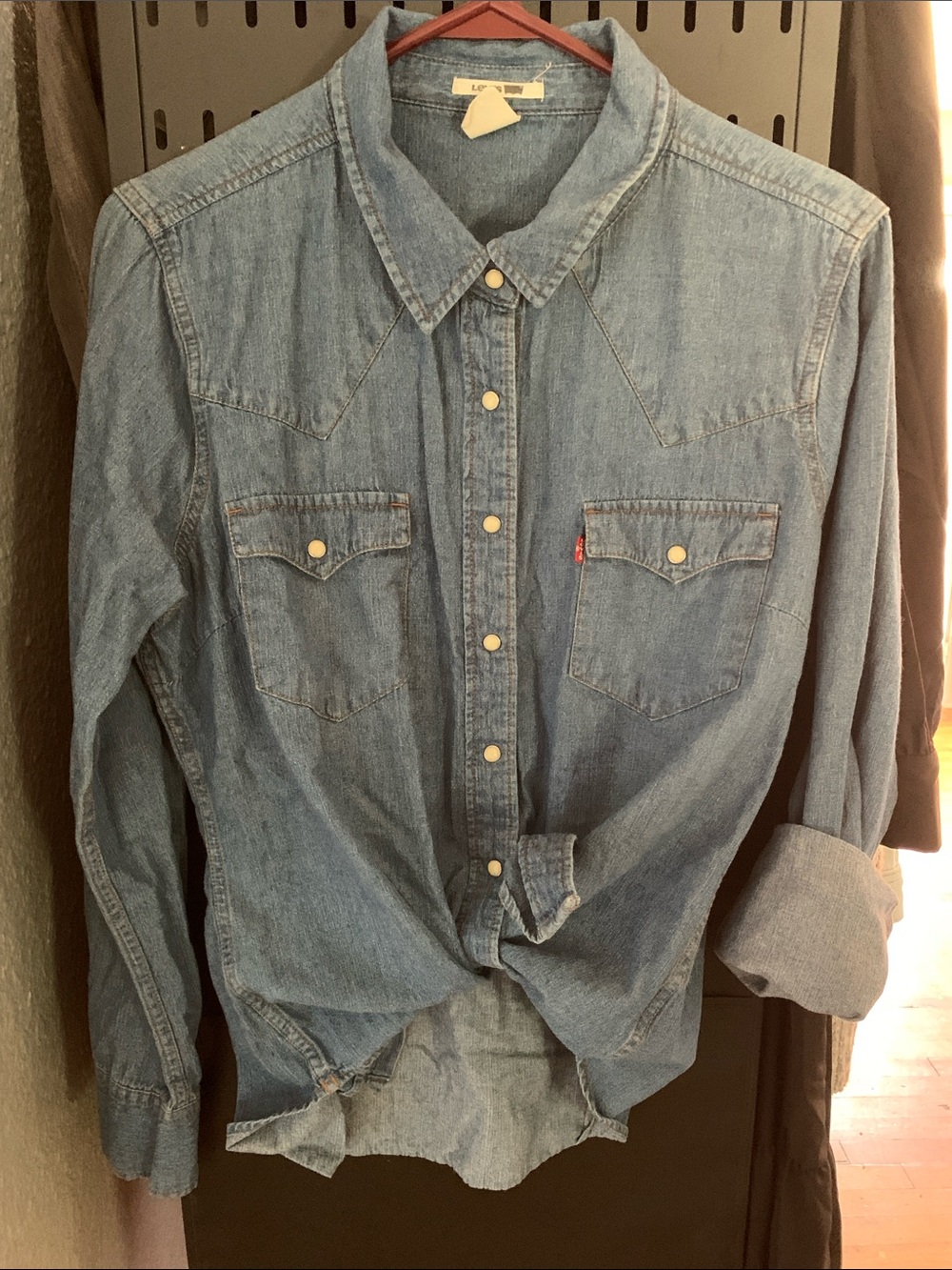 Vintage Levi's Light Blue Denim Button-Down pearl snap CL Western Shirt
